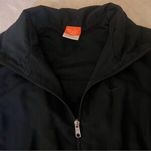 Nike Men's Black Windbreaker Jacket